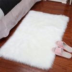 YJ.GWL Super Soft Faux Sheepskin Fur Area Rugs for Bedroom Floor Shaggy Silky Plush Carpet White Faux Fur Rug Bedside Rugs 2 x 3 Feet White