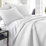 Southshore Fine Linens – Vilano Springs Oversized 3 Piece Quilt Set, Full/Queen, Bright White