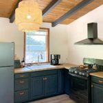 Sinkology SK411-33FC-B-IQ Jackson Drop 33 in. 3-Hole Single Bowl Crisp White Fireclay Kitchen Sink