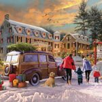 White Mountain Puzzles Christmas Inn – 1000 Piece Jigsaw Puzzle
