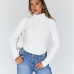Trendy Queen Women’s Turtleneck Long Sleeve Shirts Fall Fashion BasicThermal Underwear Tops Winter Clothes 2024 White M