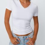 Trendy Queen Womens Basic V Neck Short Sleeve T Shirts Slim Fit Crop Y2k Tee 2025 Summer Cute Gym Fashion Clothes White S
